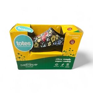 Totes Everywear Yellow and Green Box